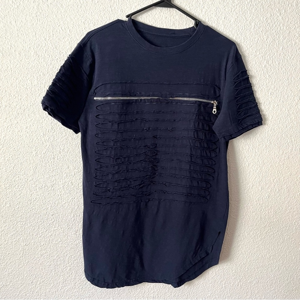 Broken Threads Distressed W/Zipper detail Short Sleeve Crewneck Casual Tee L